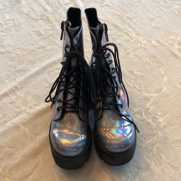 CURRENT MOOD Opalescent Odyssey holographic platform boots size 6 - Picture 3 of 13